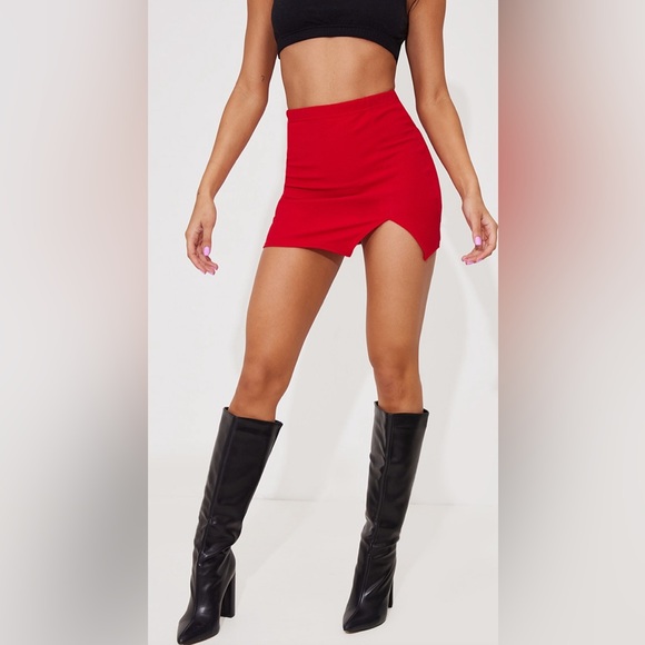 Red Split Front Mini Skirt - Picture 3 of 5